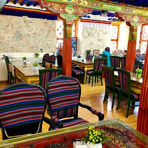 Warm Tibetan family hospitality scene